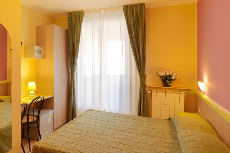 Hotel Arco Romana
