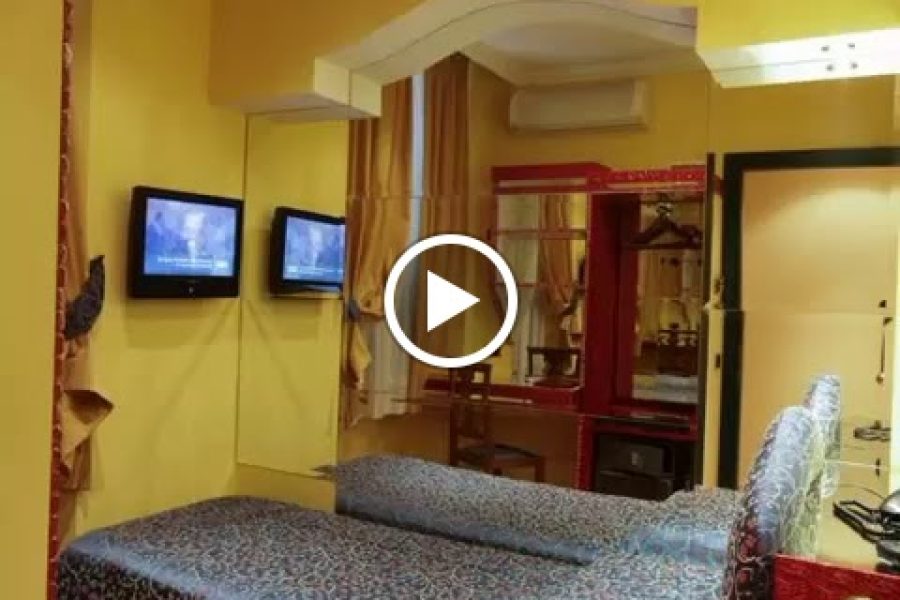 HOTEL CANOVA