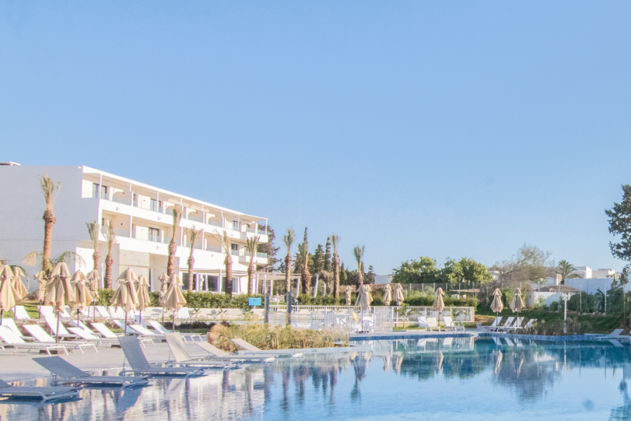 One Resort Premium