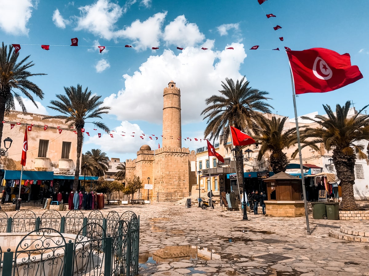 TUNISIE : SOUSSE – La perle animée du Sahel