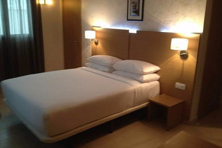 Africa Nova Hotel – Hussein Day