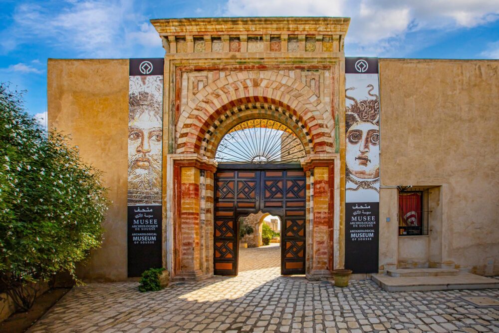 TUNISIE : SOUSSE – La perle animée du Sahel